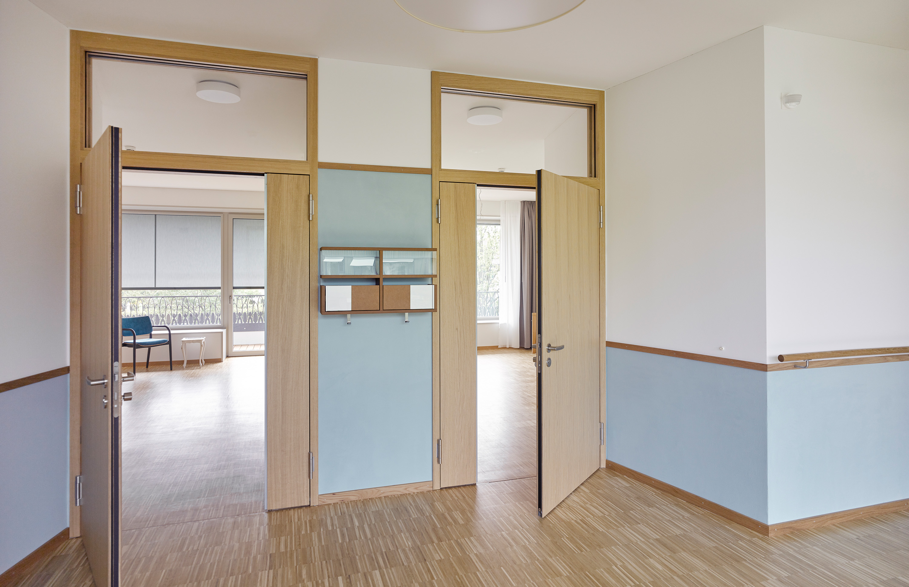 Aufweitung des Gangs mit je vier Einheiten