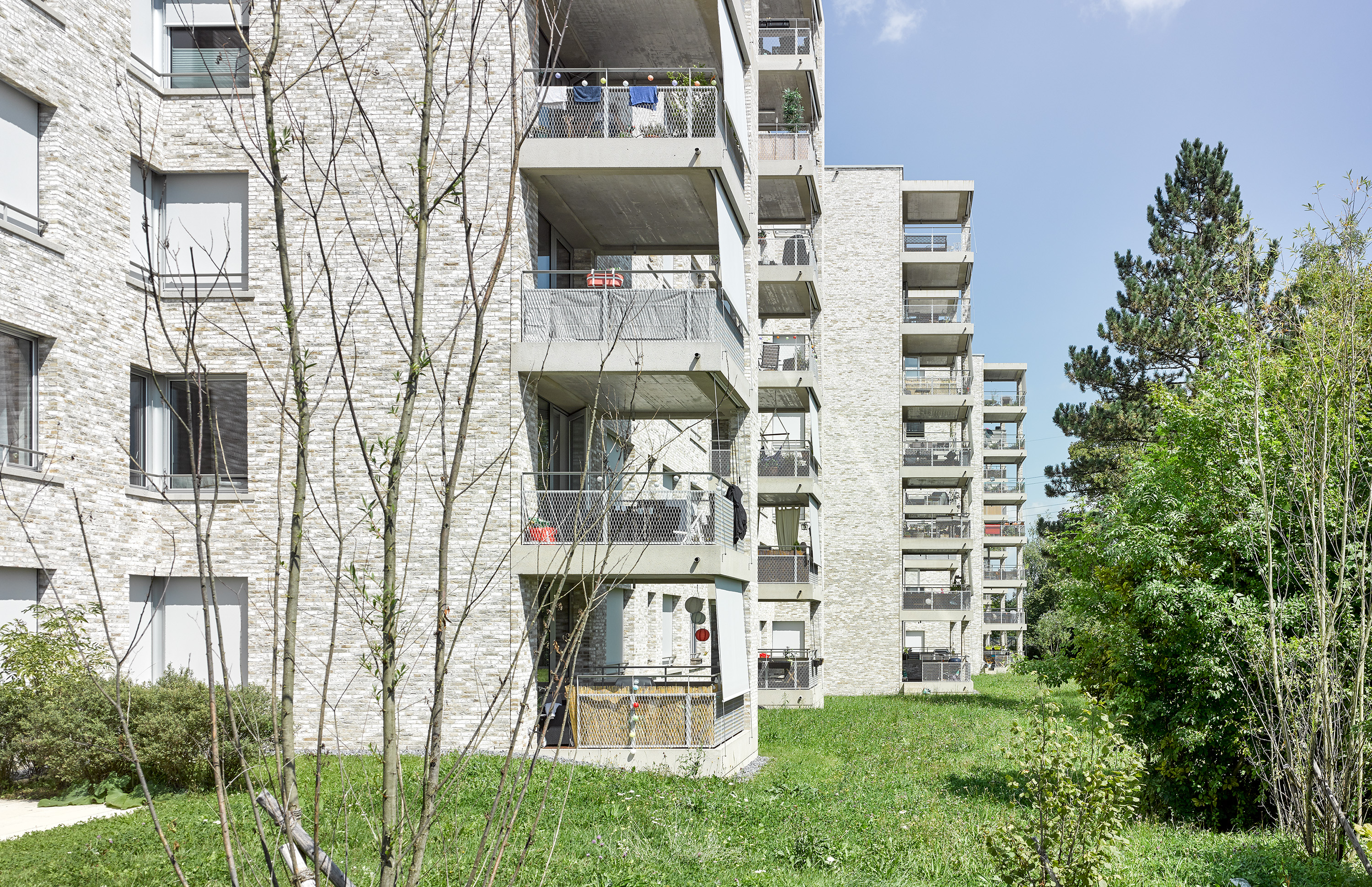 Prefabricated balconies and garden rooms